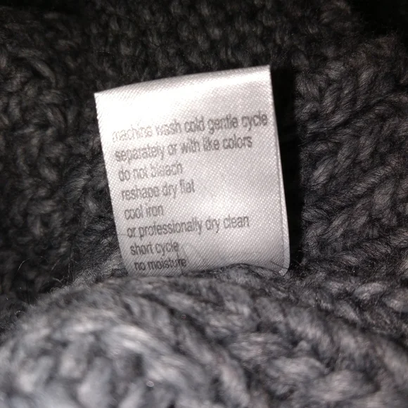 Elsamanda for Anthropologie Gray Oversized Chunky Knit Shrug Medium - Picture 9 of 9